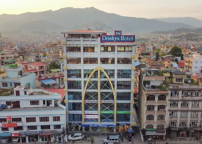 Drishya Hotel 3*